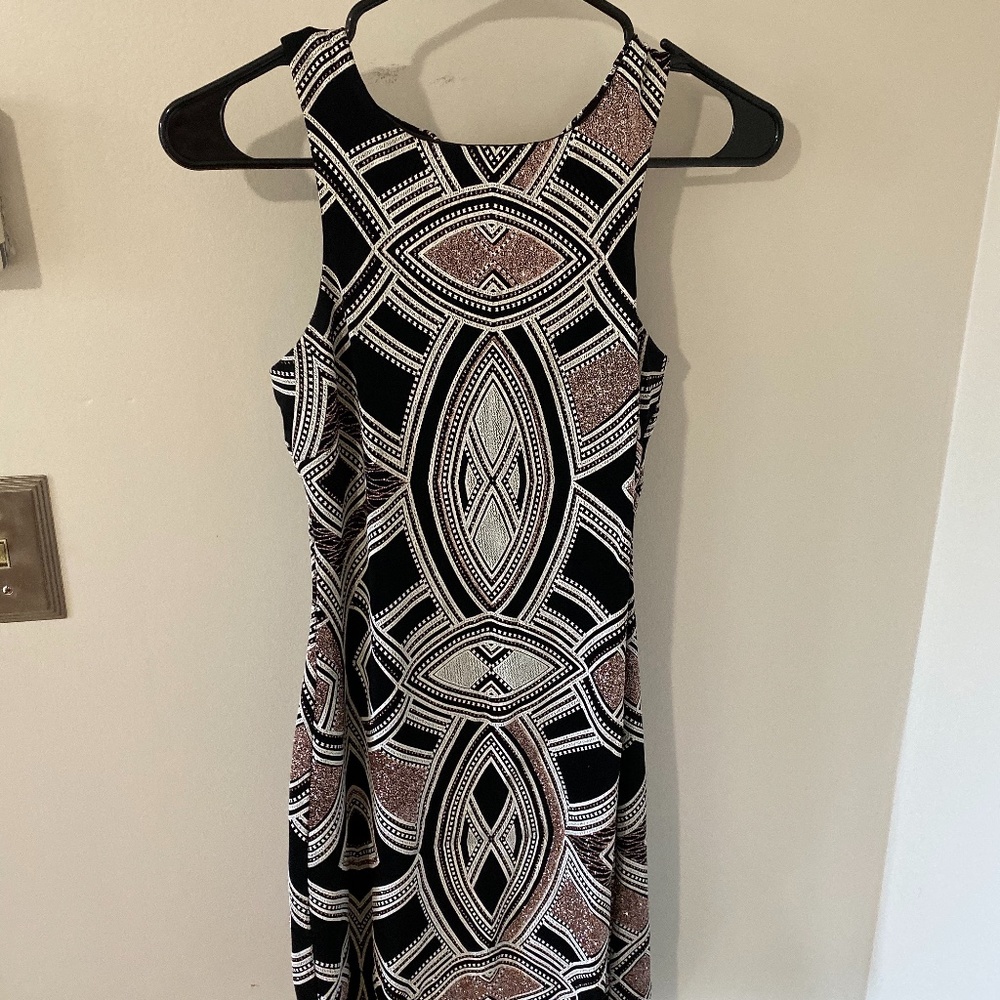 Black/rose gold geometrical dress